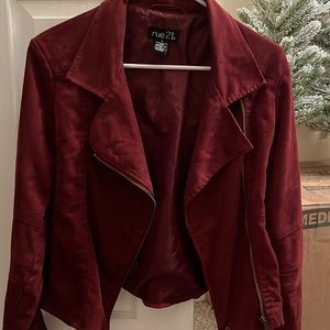 Rue21 women’s maroon jacket asymmetrical zip up with collar